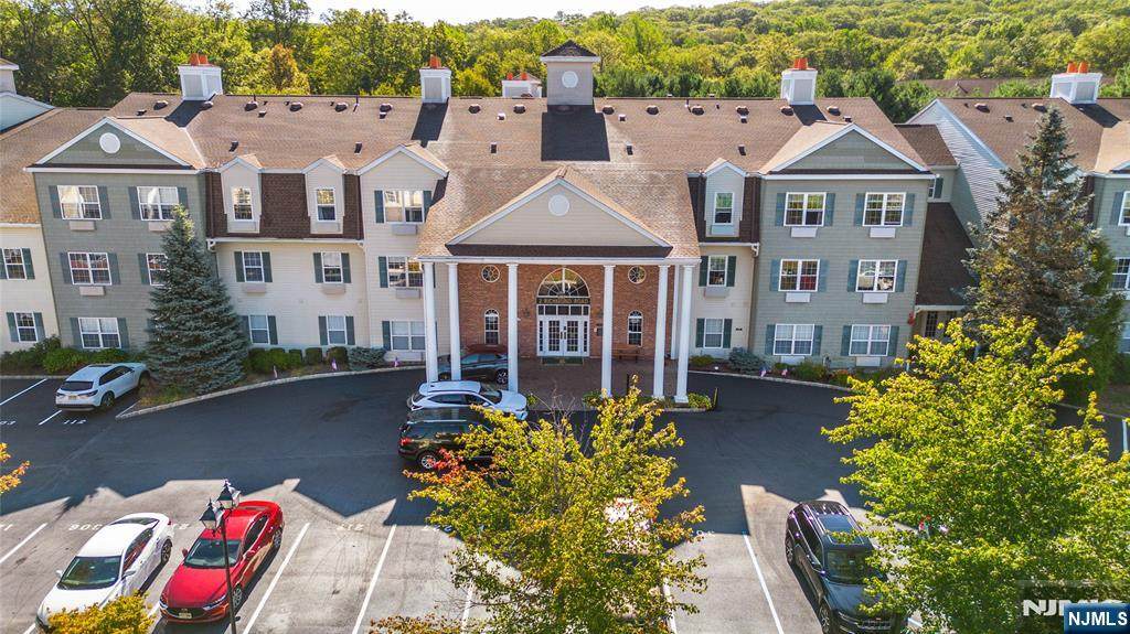 2 Richmond Road - Photo 1