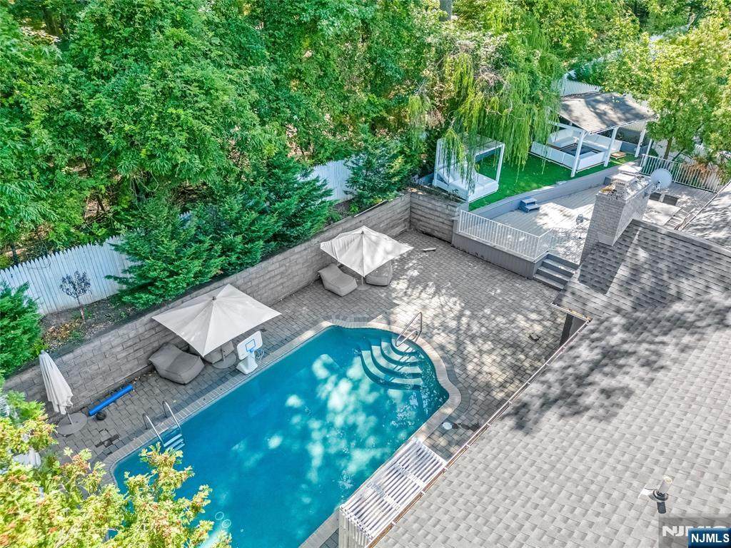 505 Adele Court - Photo 1