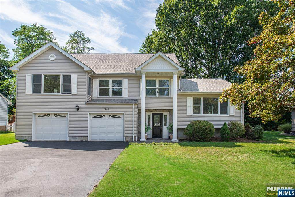 728 Prospect Street - Photo 1