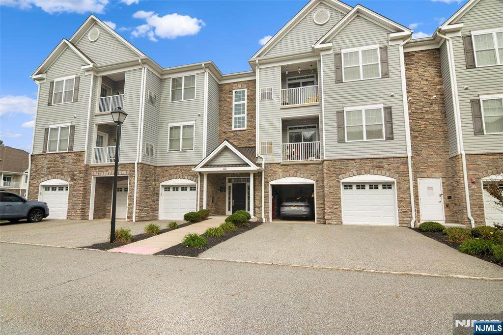 43 Elston Court - Photo 1