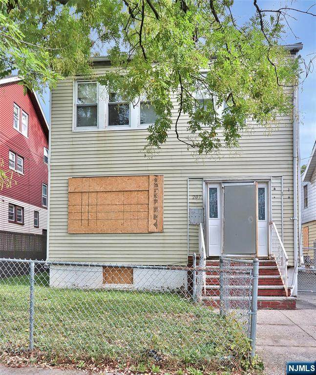 207-209 Hansbury Avenue - Photo 1