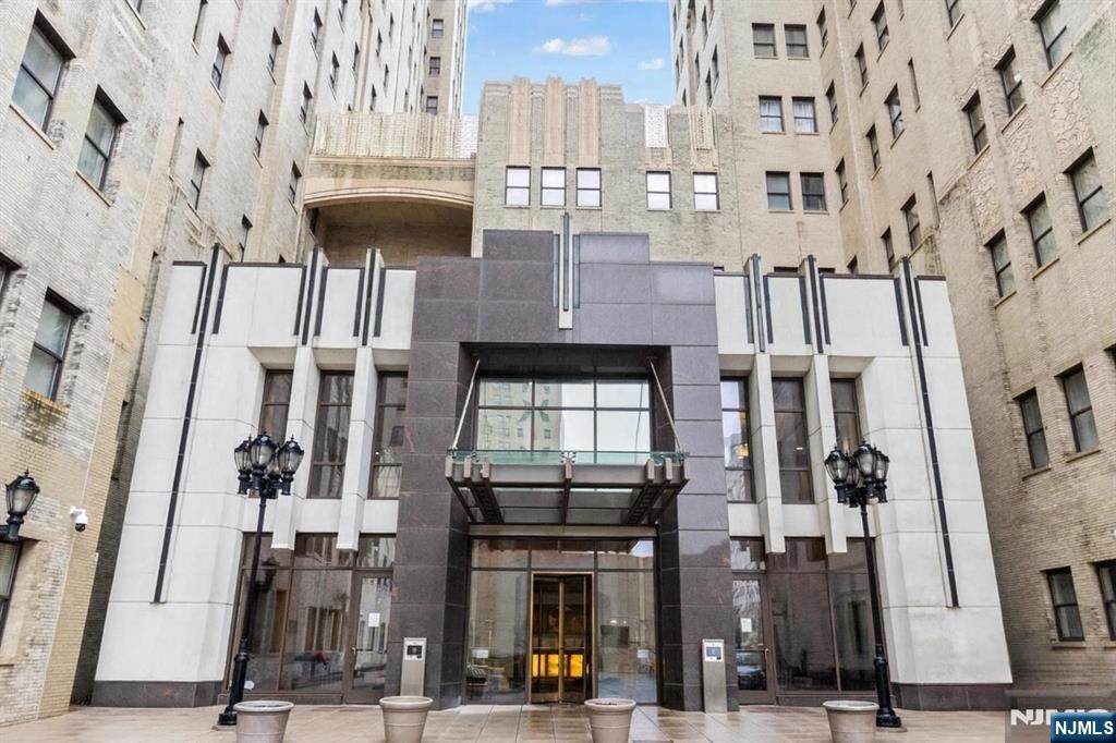 4 Beacon Way - Photo 1