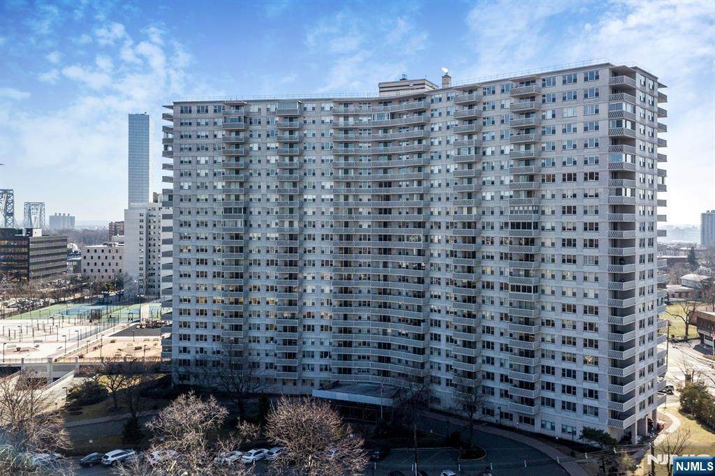 2000 Linwood Avenue - Photo 1