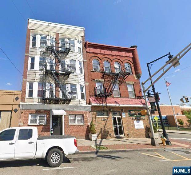 440 Harrison Avenue - Photo 1