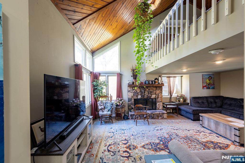 13 Village Way - Photo 1