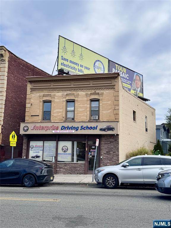 976 Main Avenue - Photo 1