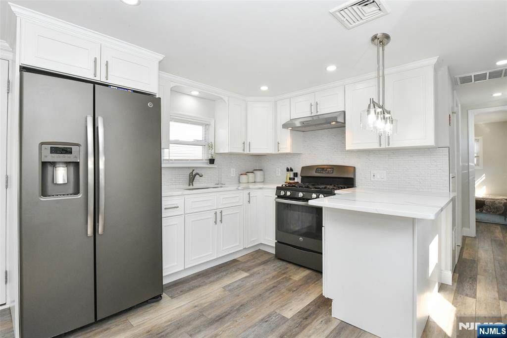 34 Helen Drive - Photo 1