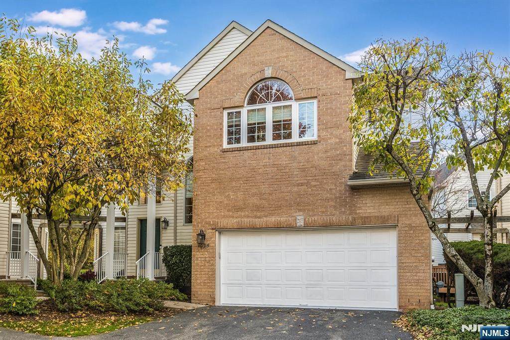 1025 Smith Manor Boulevard - Photo 1