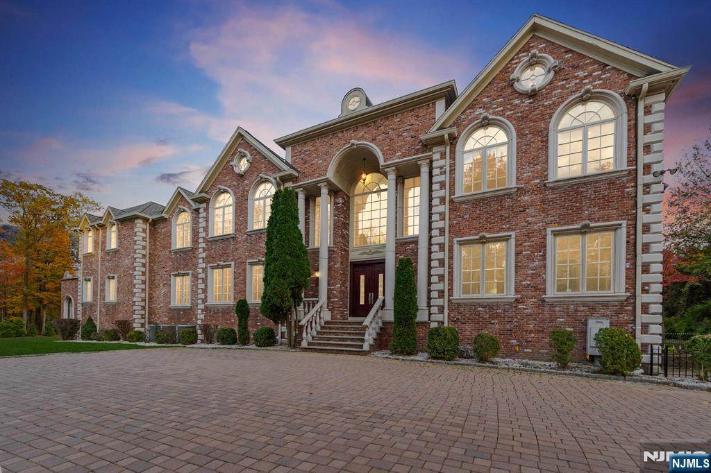 24 Tulip Tree Lane - Photo 1