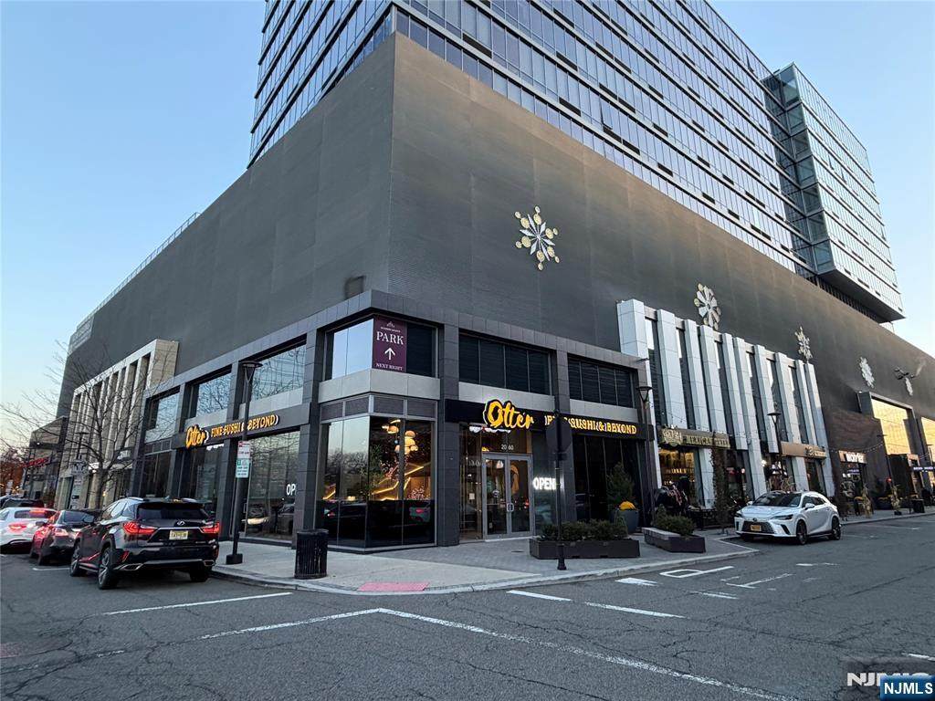 2060 Hudson Street - Photo 1