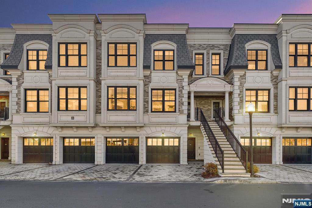 44 Marquis Court - Photo 1