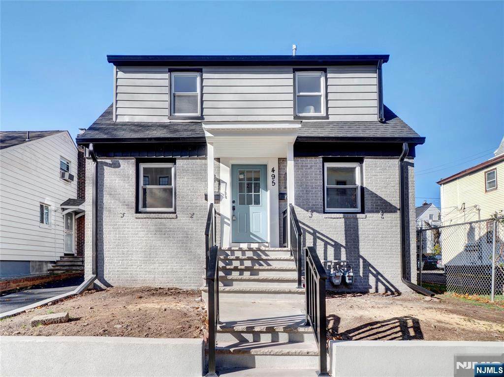 495 Clinton Street - Photo 1