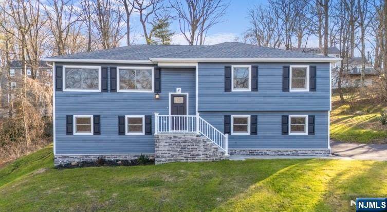 9 Dorothy Drive - Photo 1