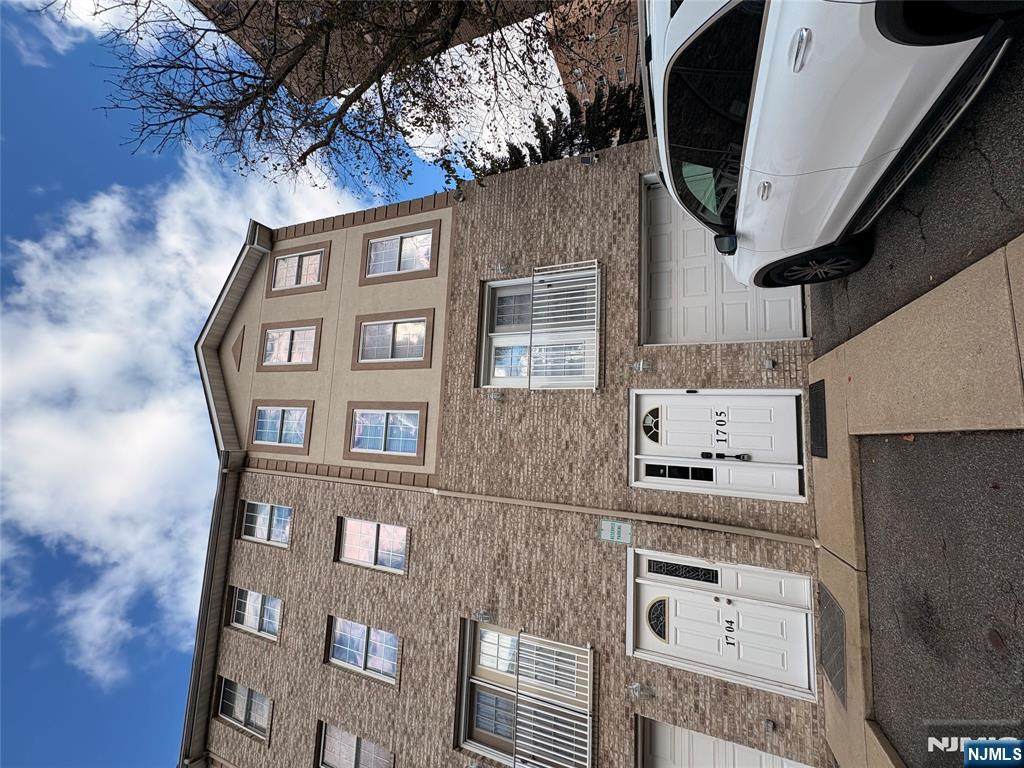 17 Zabriskie - Photo 1