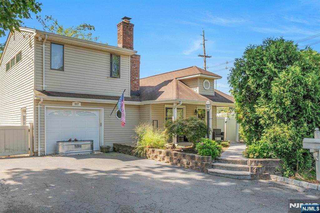 667 Mckinley Avenue - Photo 1