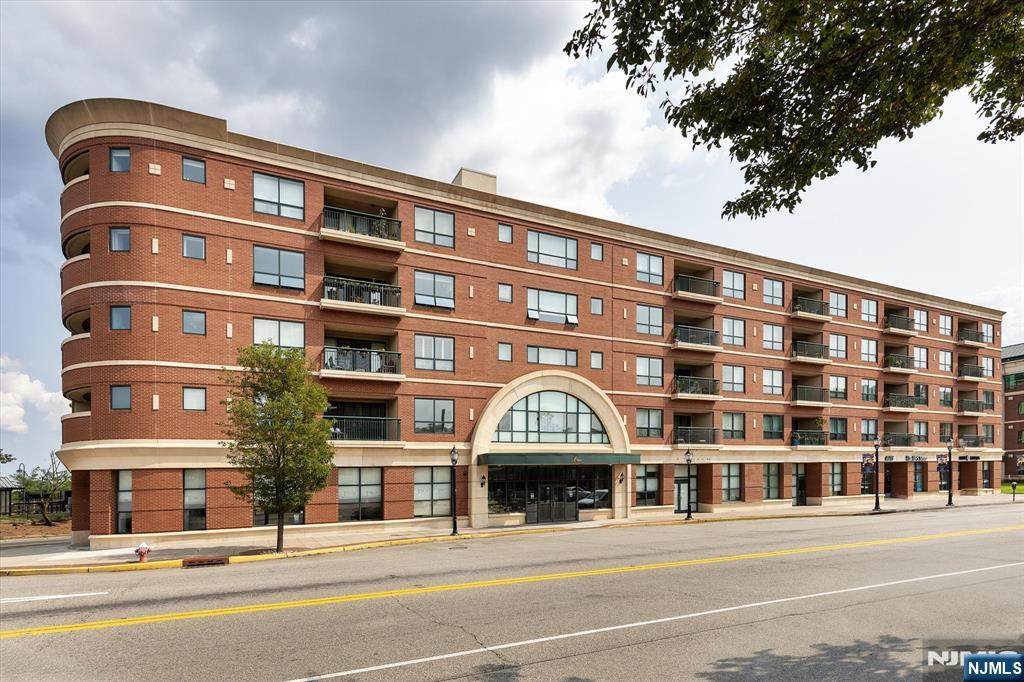 1 Orient Way - Photo 1