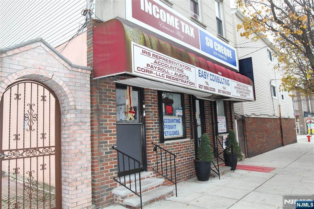 1304 New York Avenue - Photo 1