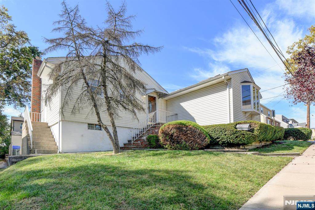 149 Charles Street - Photo 1