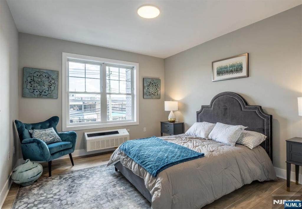 455 Livingston - Photo 1