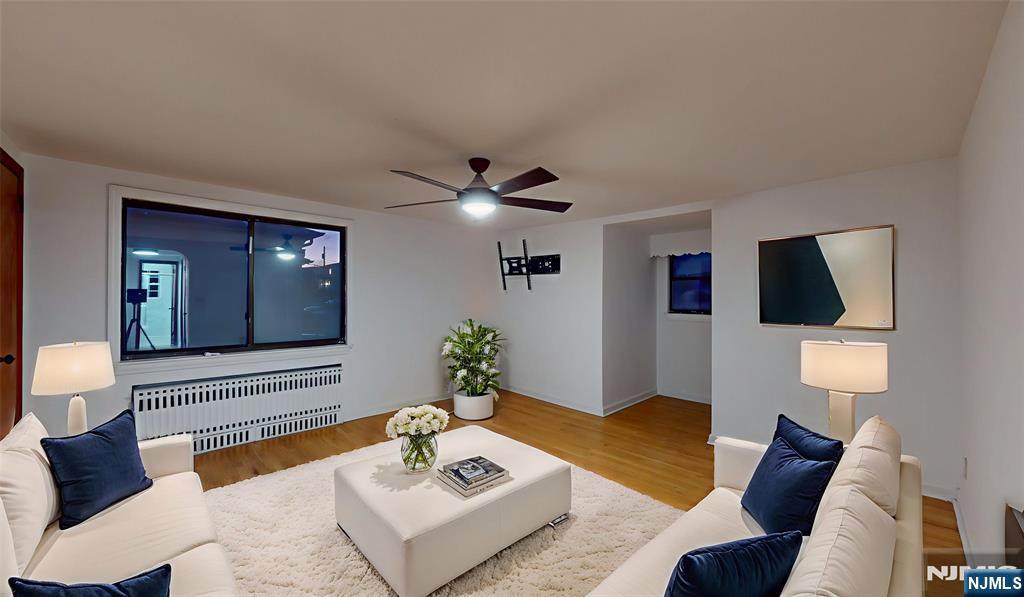 204 Philip - Photo 1