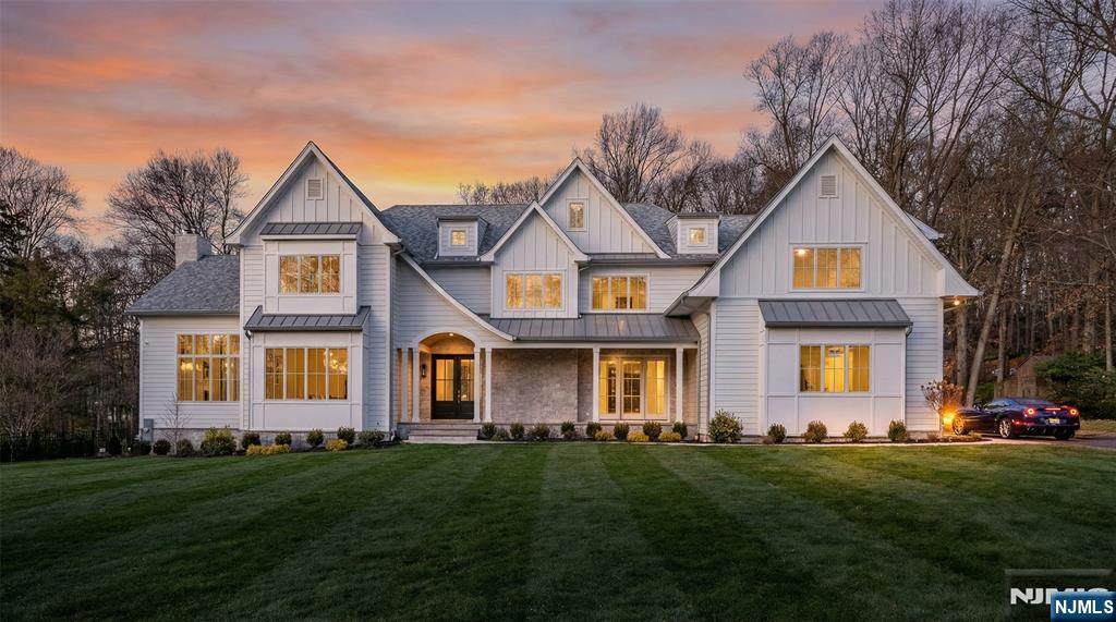 121 Jacquelin Avenue - Photo 1