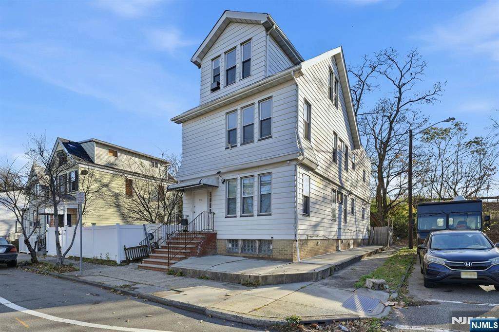 78 Devine Street - Photo 1