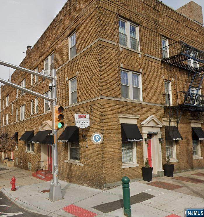 241-245 Kearny - Photo 1