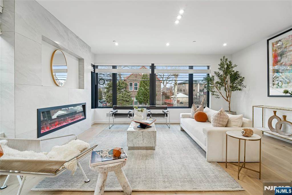 426 Aurora Avenue - Photo 1