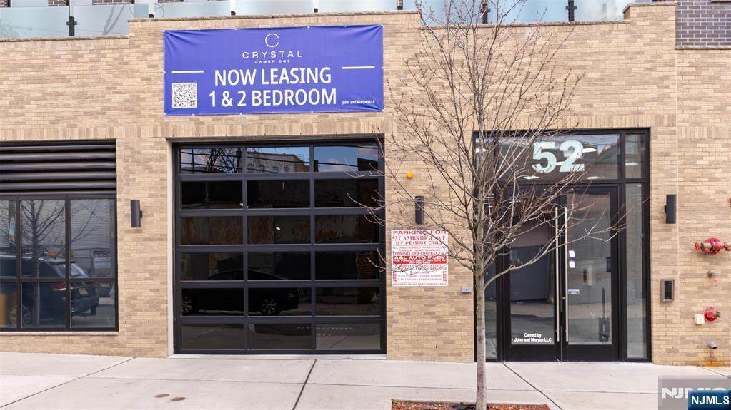 52 Cambridge - Photo 1