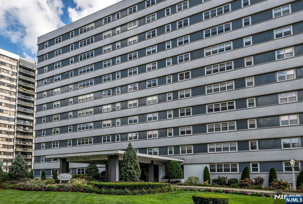 280 Prospect Avenue - Photo 1