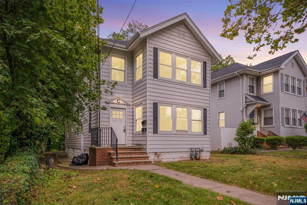 402 Morse - Photo 1