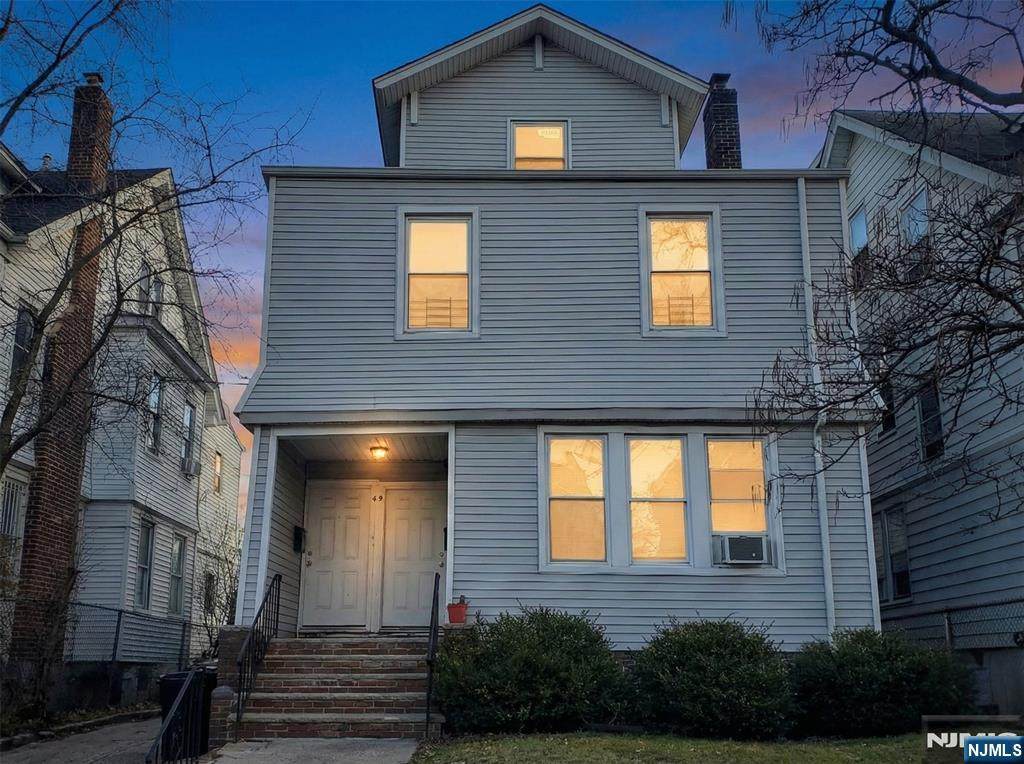 64 Schuyler - Photo 1