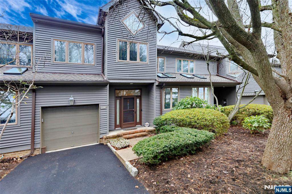 33 Pamrapo Court - Photo 1