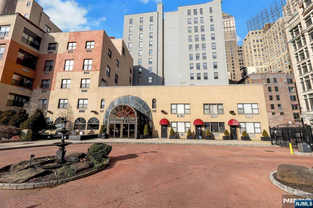 111 Mulberry - Photo 1