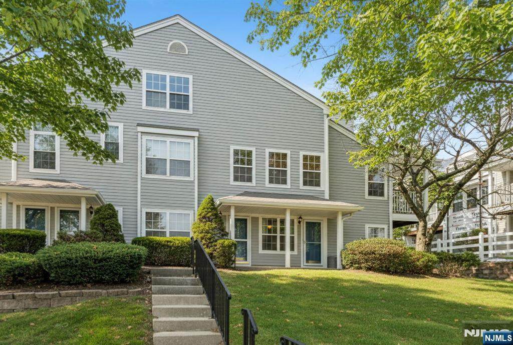 1144 Garrison Court - Photo 1