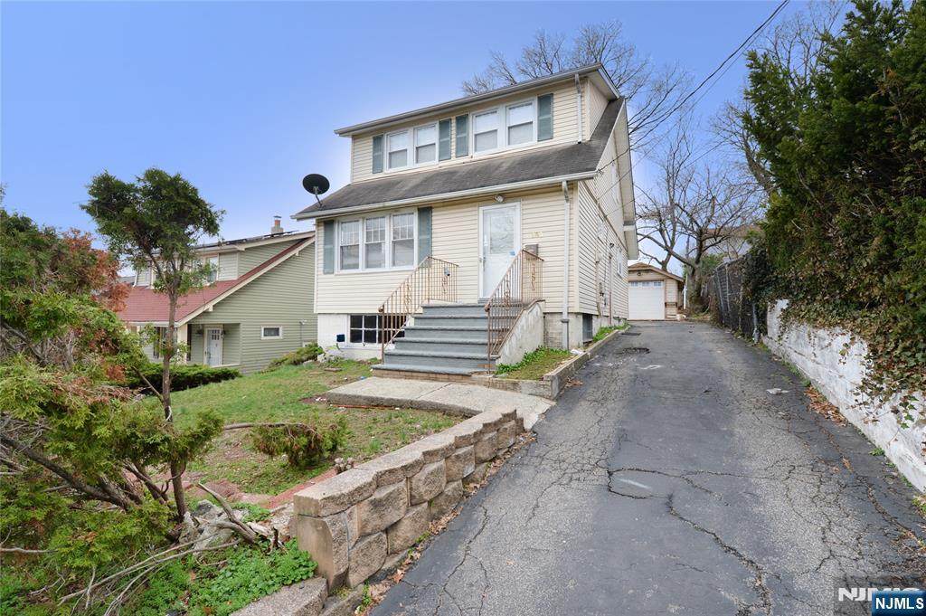 263 Sutton - Photo 1