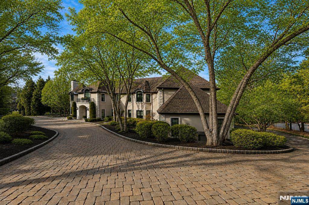 66 Hoover Drive - Photo 1