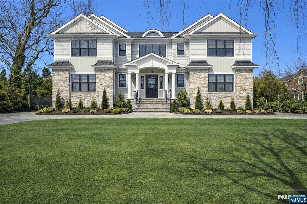 127 Stewart Road - Photo 1