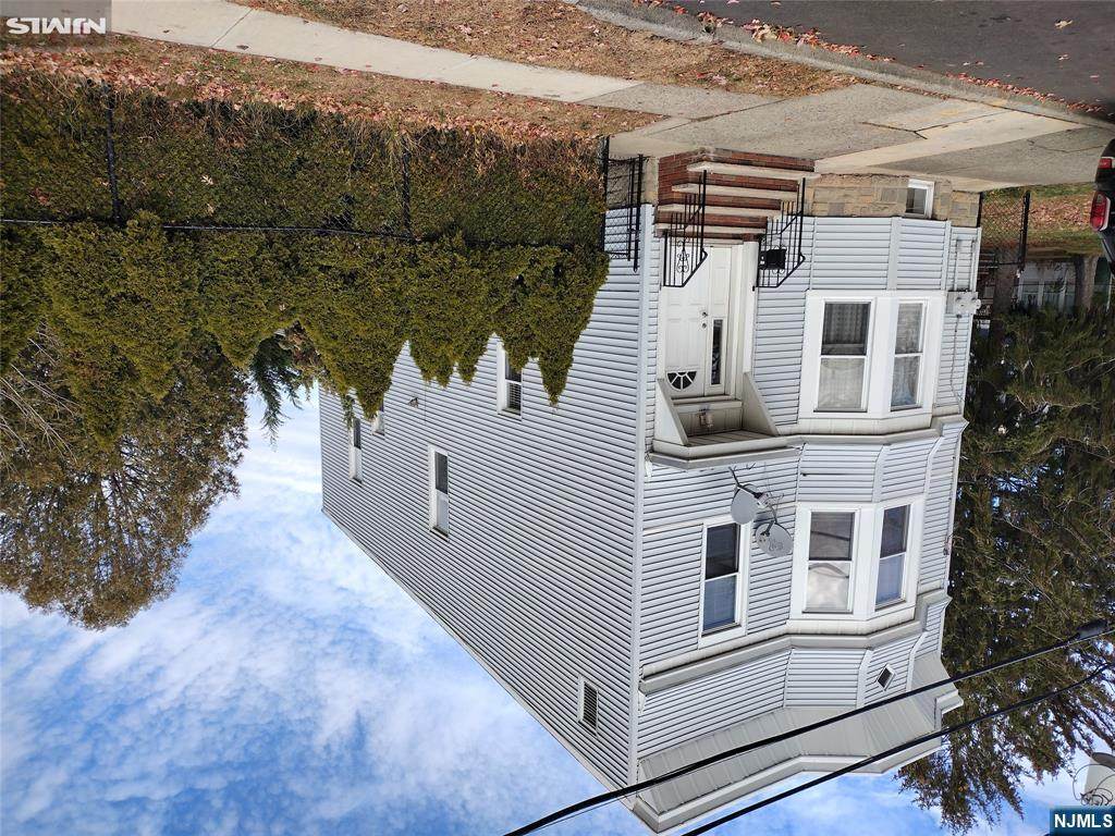 477 Broad - Photo 1