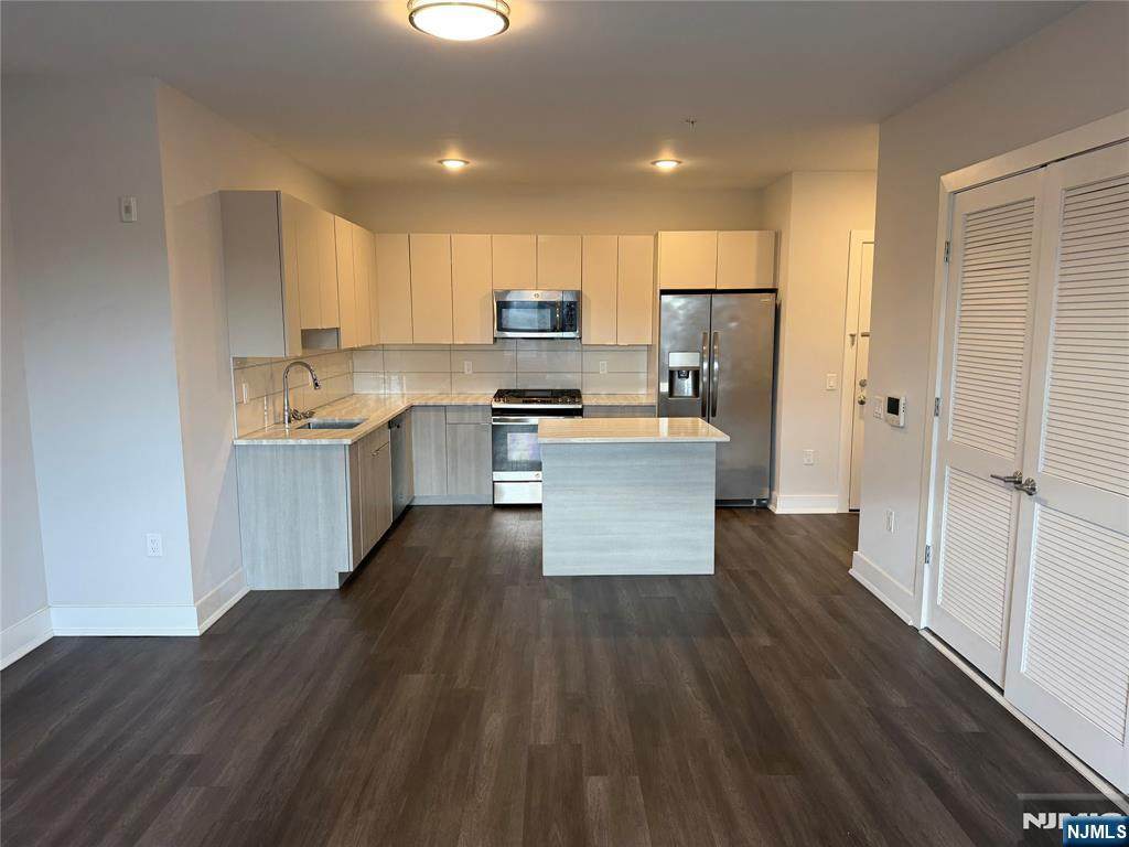 2301 Lemoine - Photo 1