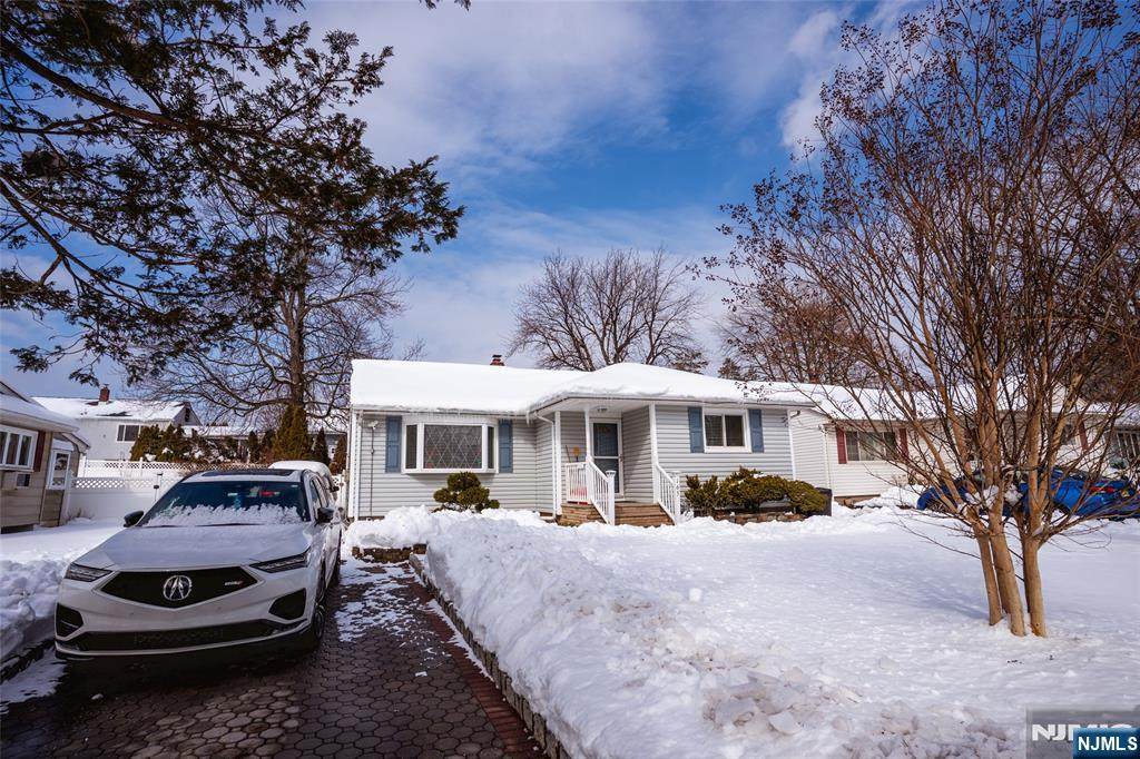 165 Ward Street - Photo 1