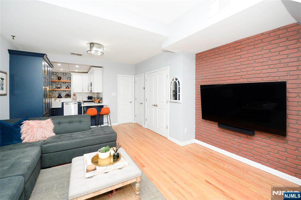 186 Wayne Street - Photo 1