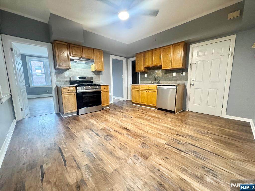 225-227 Harrison - Photo 1