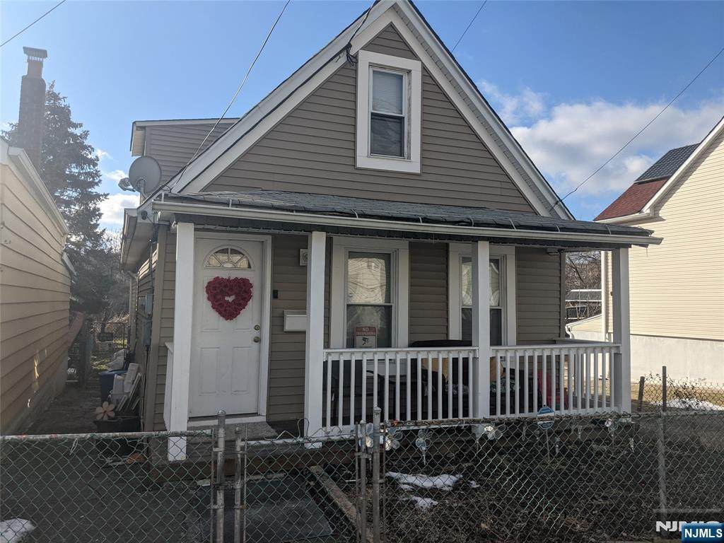 401 River Drive - Photo 1