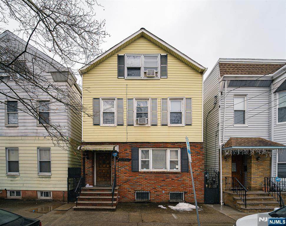 390 Lafayette Street - Photo 1