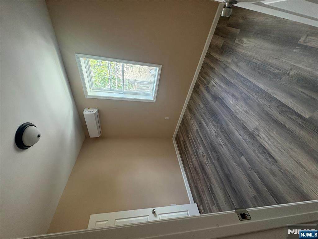 172 Main - Photo 1