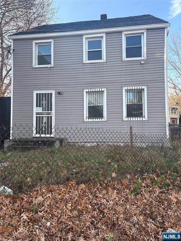 172 Main - Photo 1