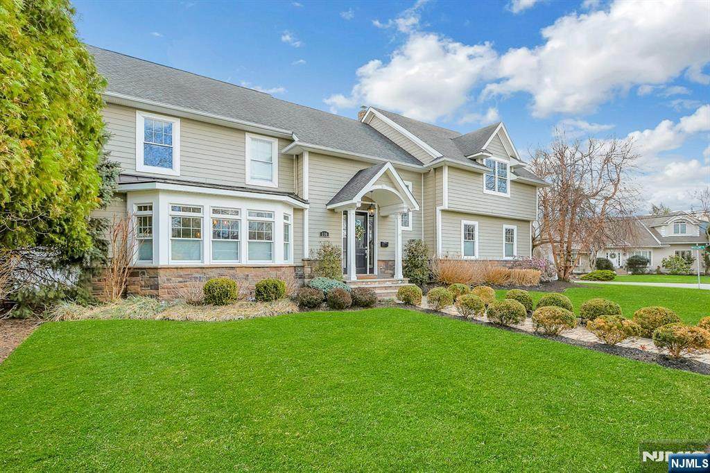 110 Terbell Parkway - Photo 1