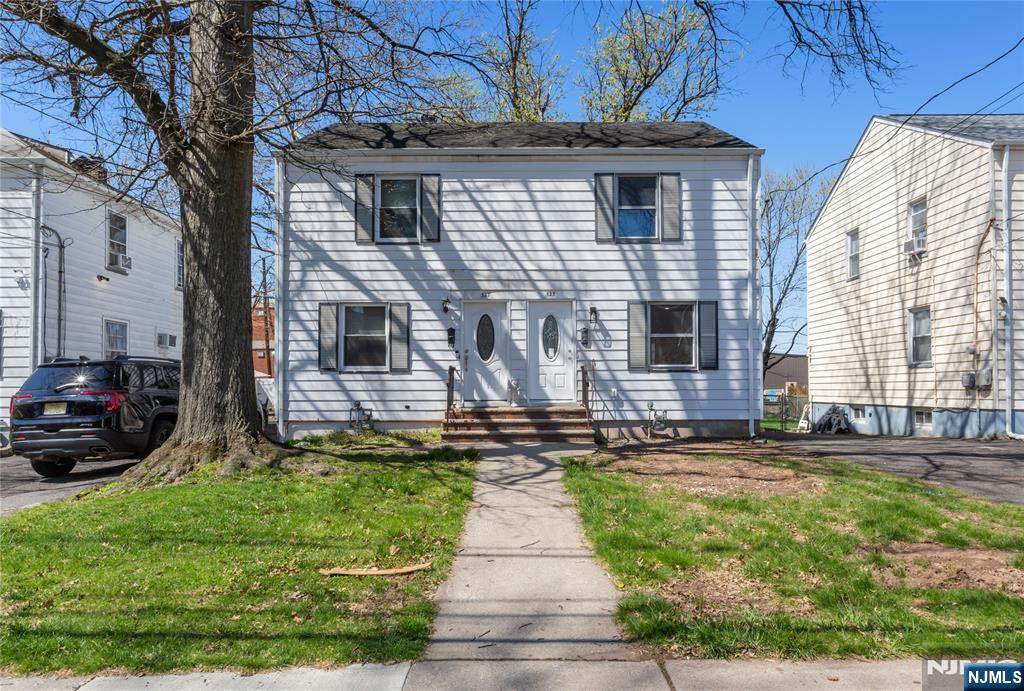 325 Hollywood Avenue - Photo 1
