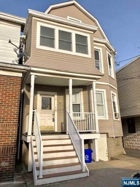 21 Columbus - Photo 1